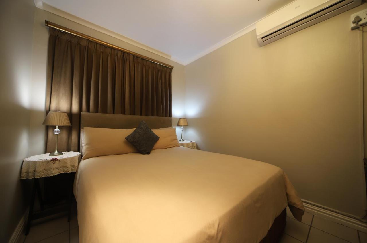 Savoy Lodge Fokváros Kültér fotó